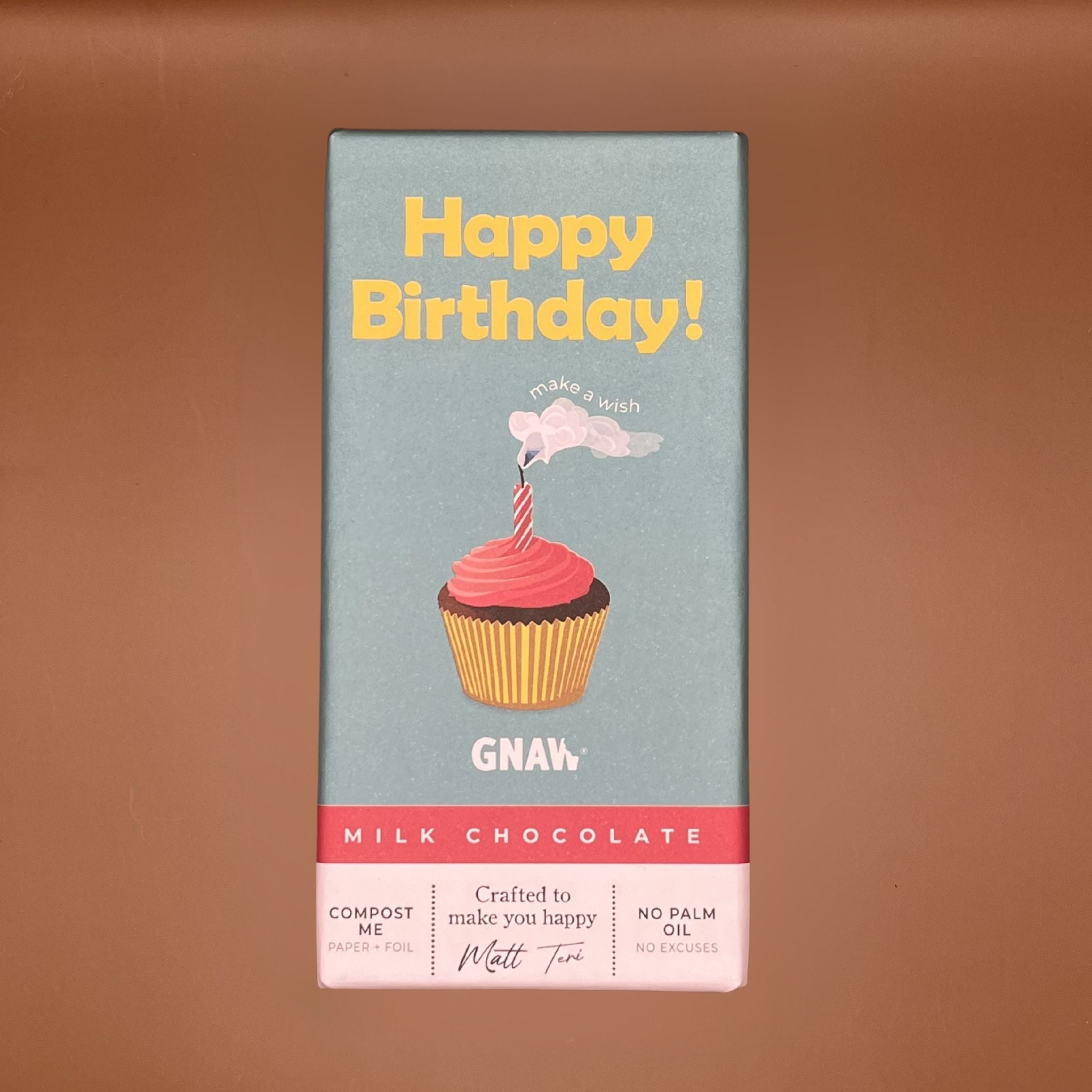 GNAW 'Happy birthday' Milk Chocolate Bar