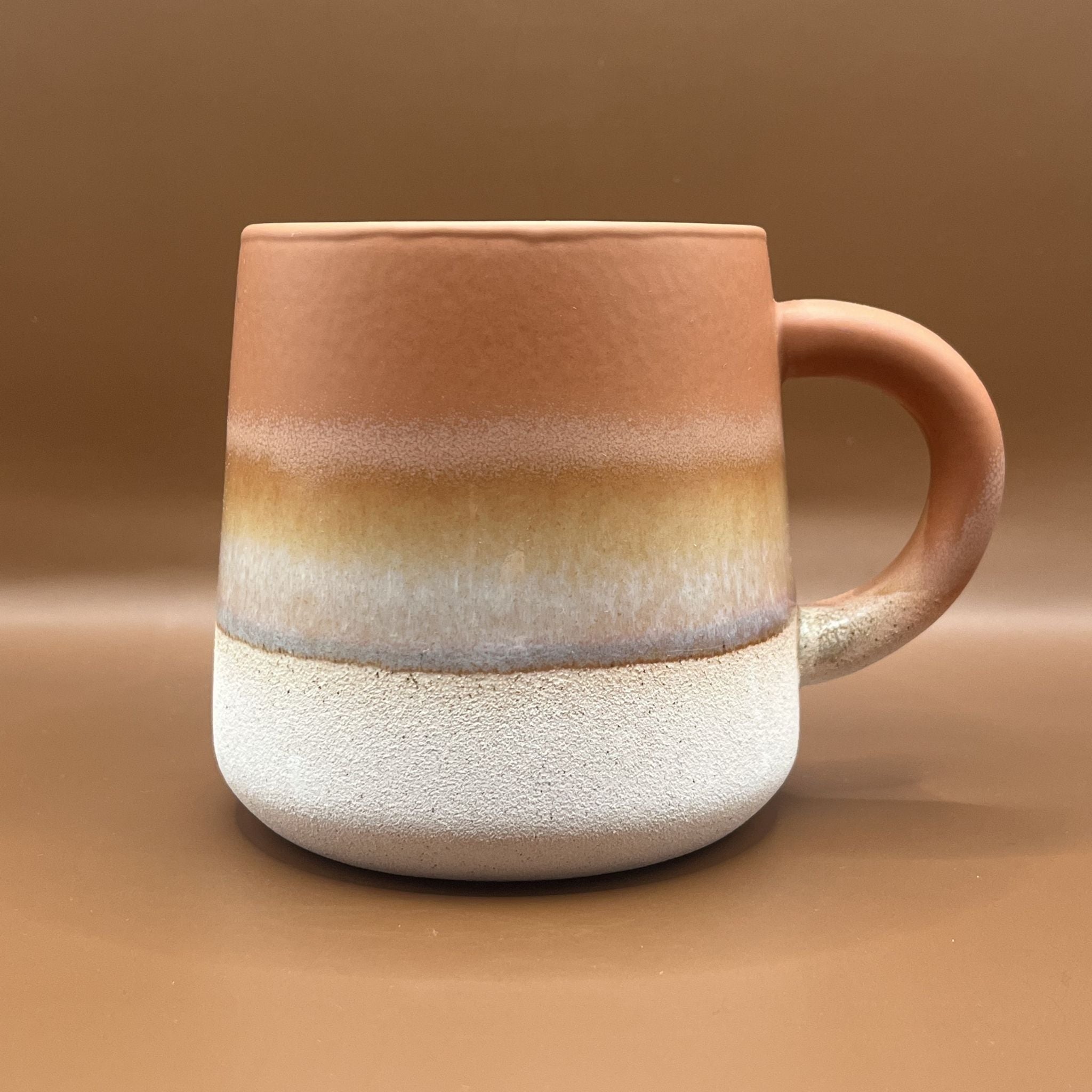 Stoneware mug with a brown gradient colour design